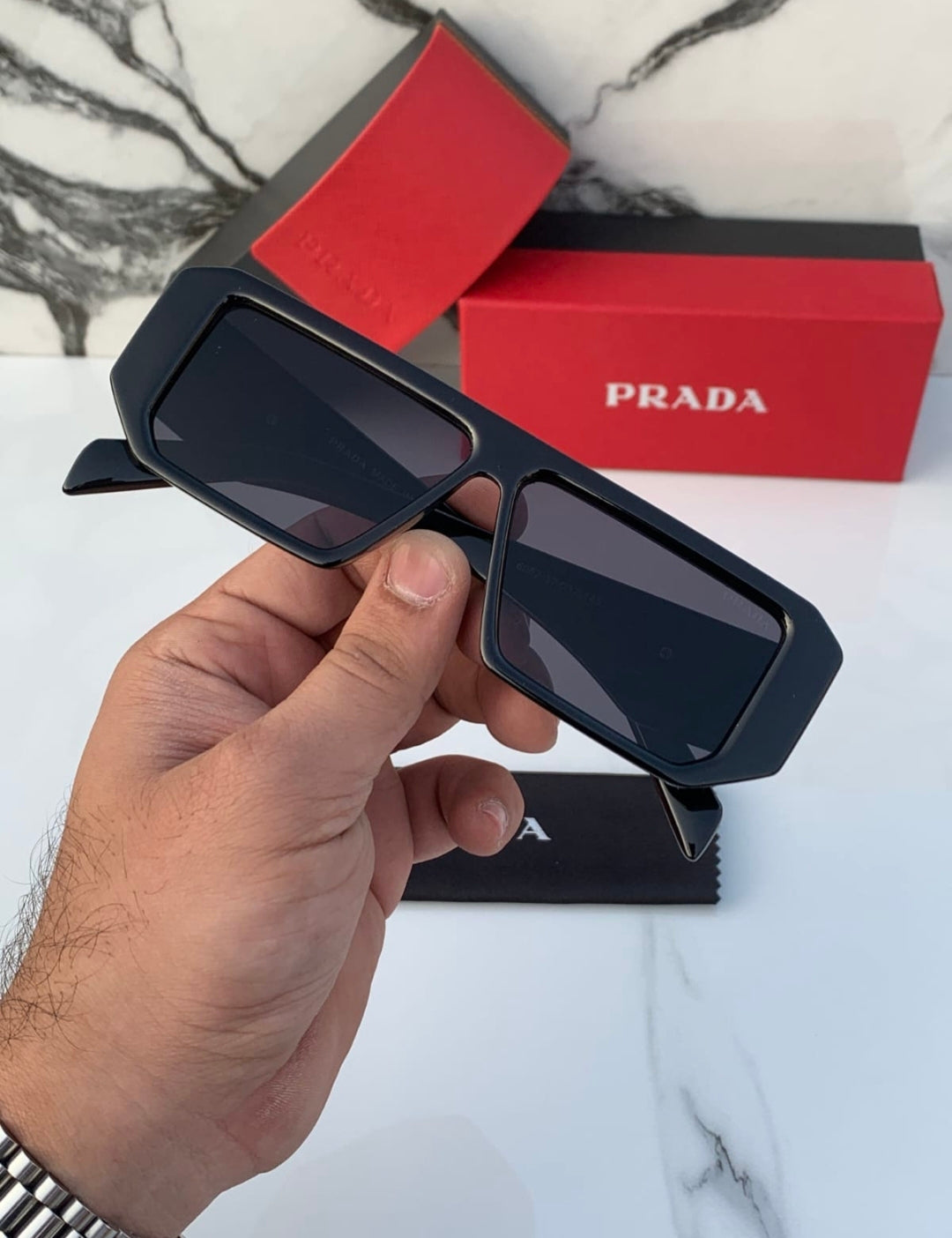 PRADA SUNGLASSES ARTICLE -11