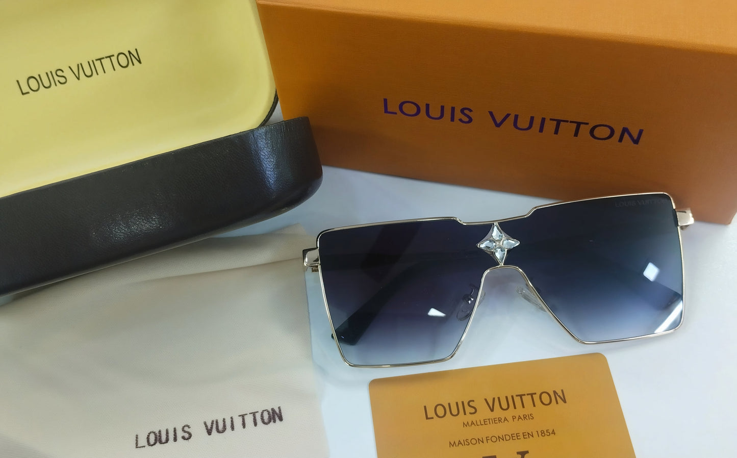 LOUIS VUITTON SUNGLASSES ARTICLE -16